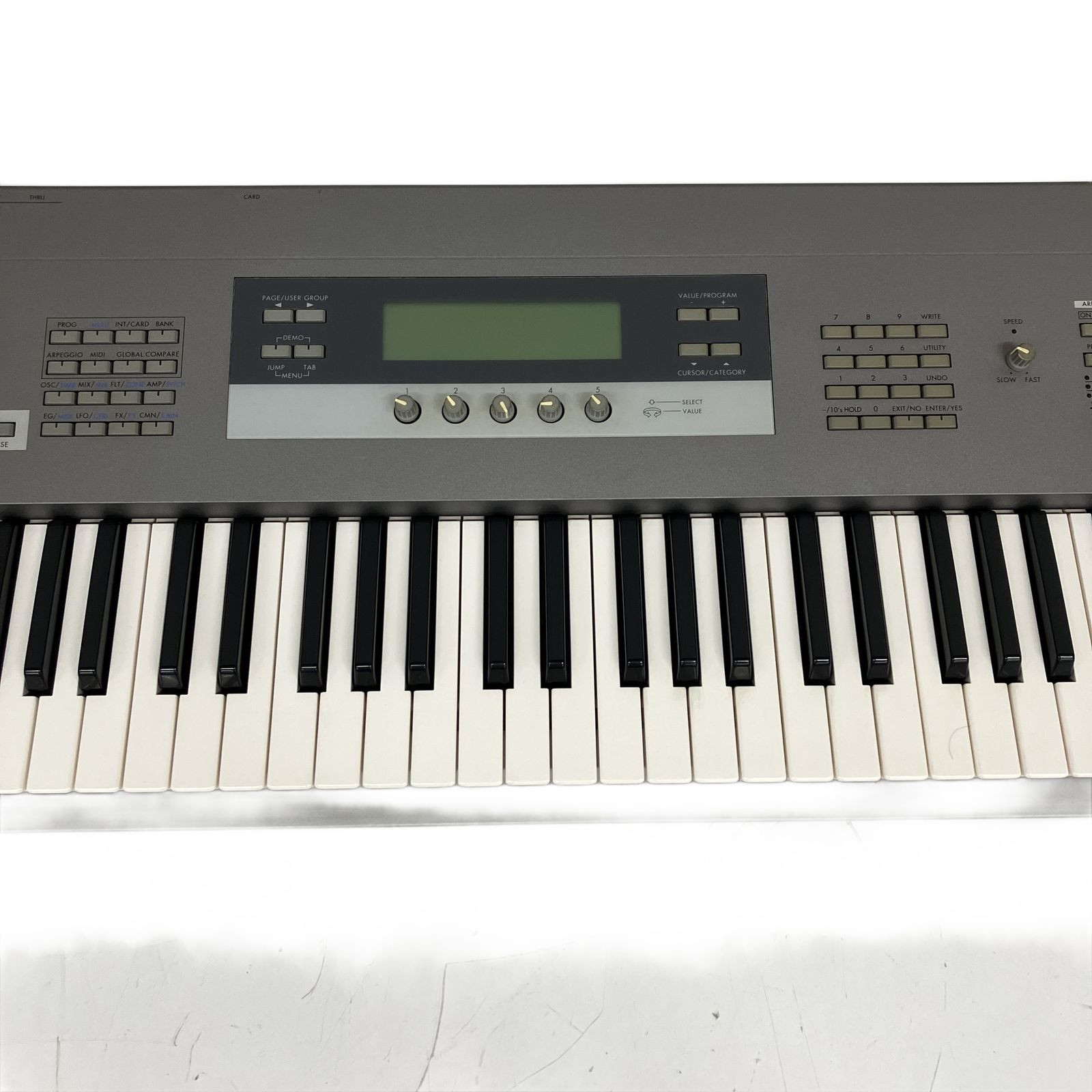 1 シンセサイザー