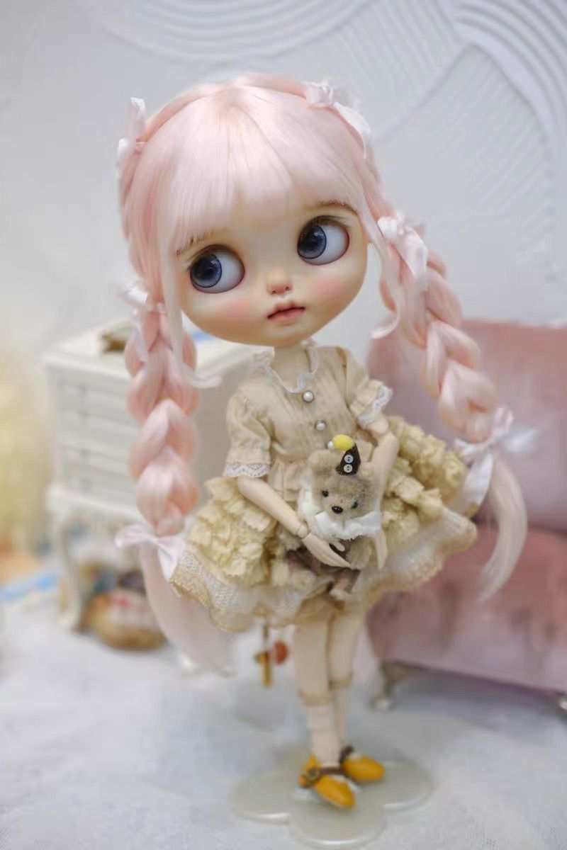 倉庫整理 品 ブライス ウィッグ モヘアウィッグ 海外作家 恋恋 三つ編み リボン サクラ