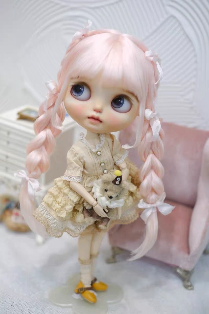 倉庫整理 品 ブライス ウィッグ モヘアウィッグ 海外作家 恋恋 三つ編み リボン サクラ