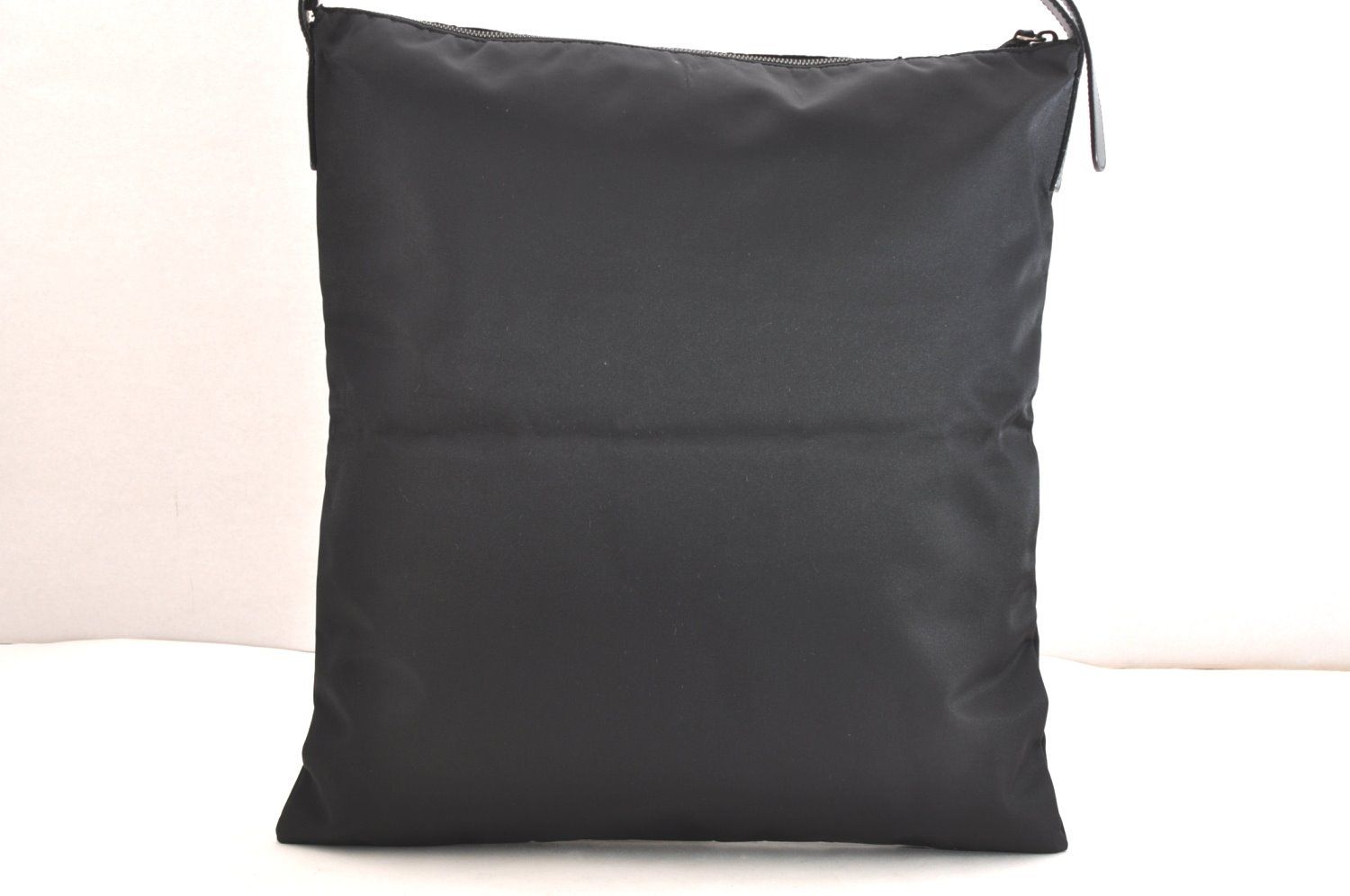 FENDI フェンディ