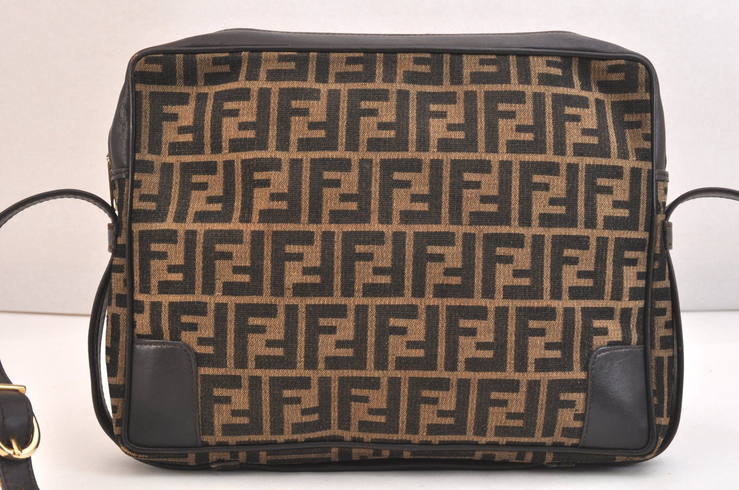 FENDI フェンディ ヴィンテージ ズッカ柄 ショルダークロスボディーバッグ キャンバス レザー ブラウン 5004 N