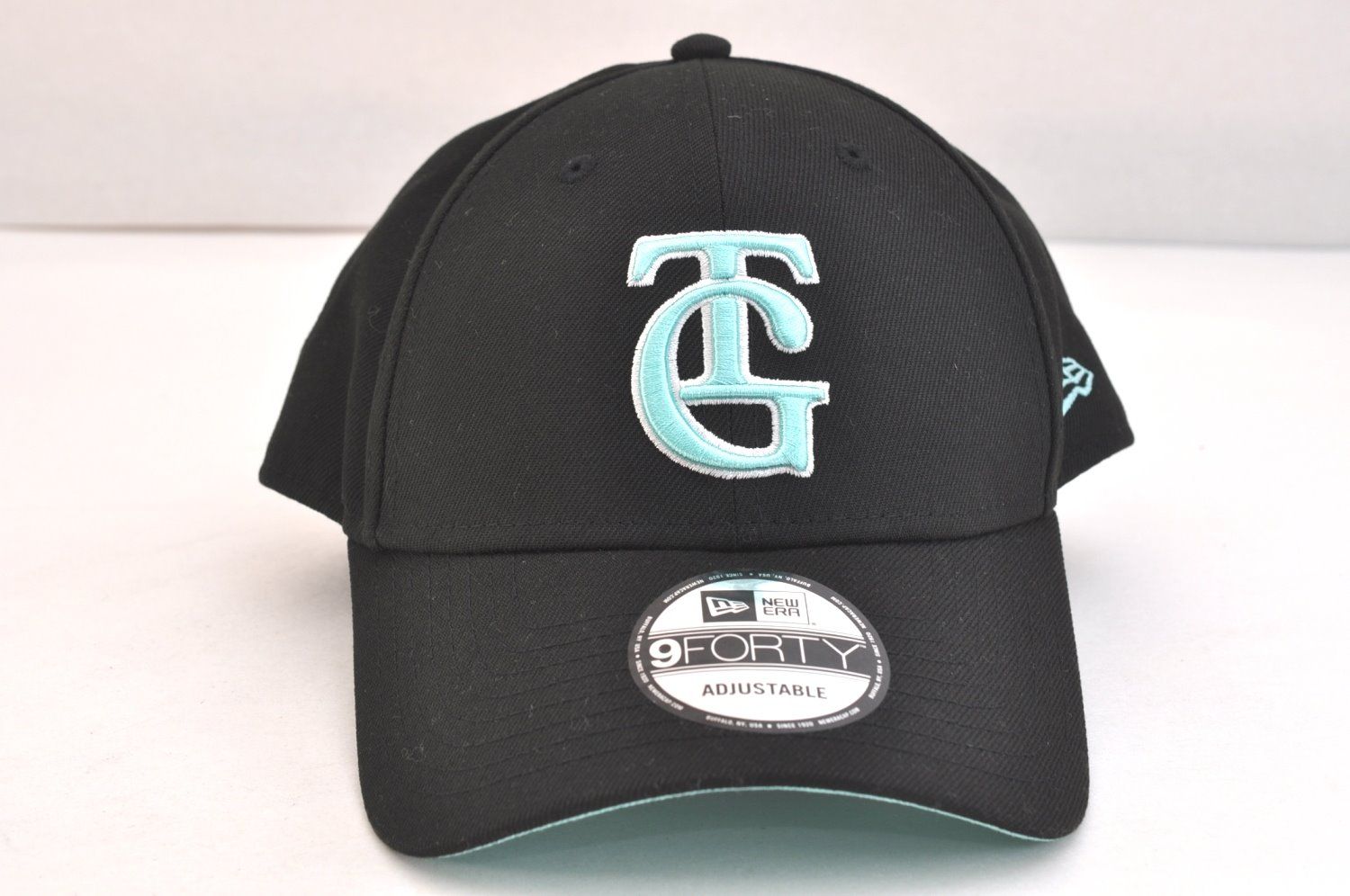 TIFFANY - Co. ティファニー ニュウ エラ 読売ジャイアンツ ベースボール キャップ ポリエステル ブラック 5083 N