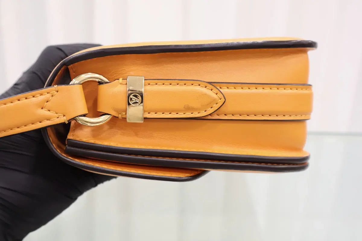  ルイヴィトン LV ポンヌフ ショルダーバッグ クロスバック M 55946 デパート メッセンジャーバッグ ショルダーバッグ