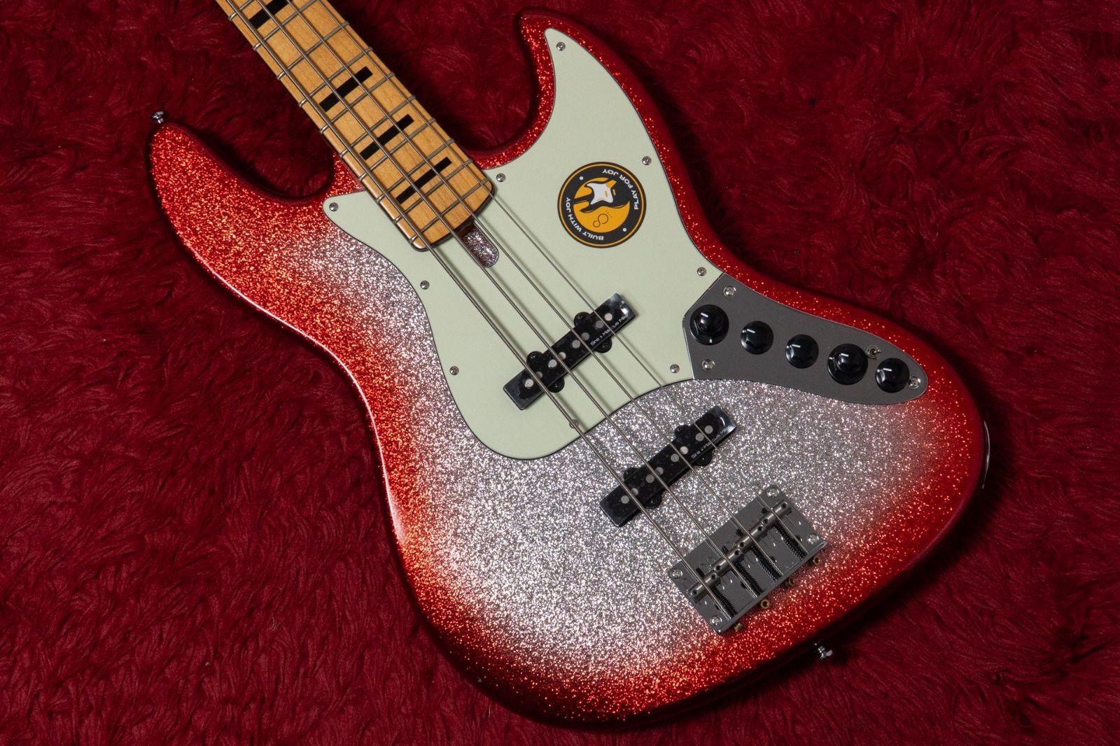 Sire V 7 Alder 4 RB SP 960 kg GIB横浜