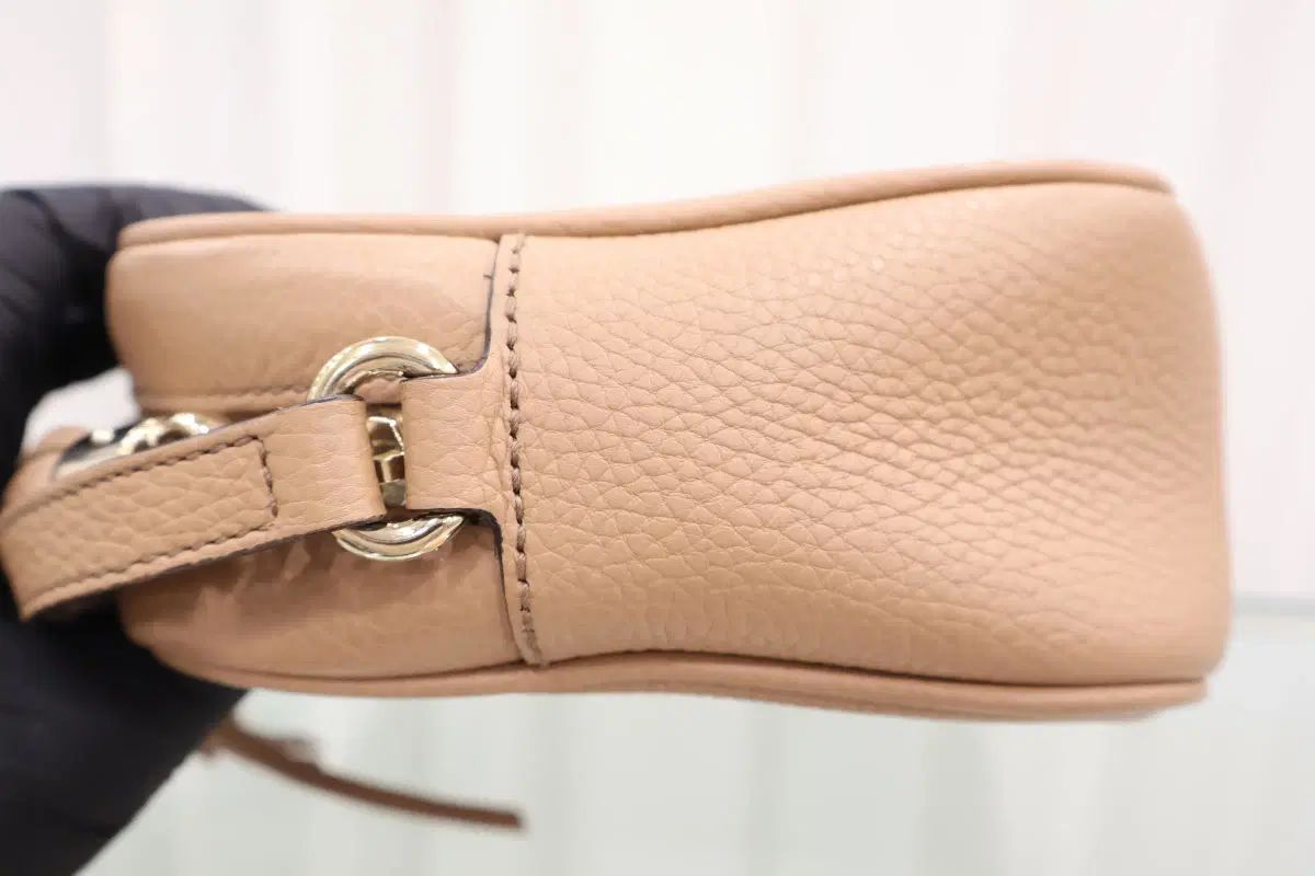 ショルダーバッグ