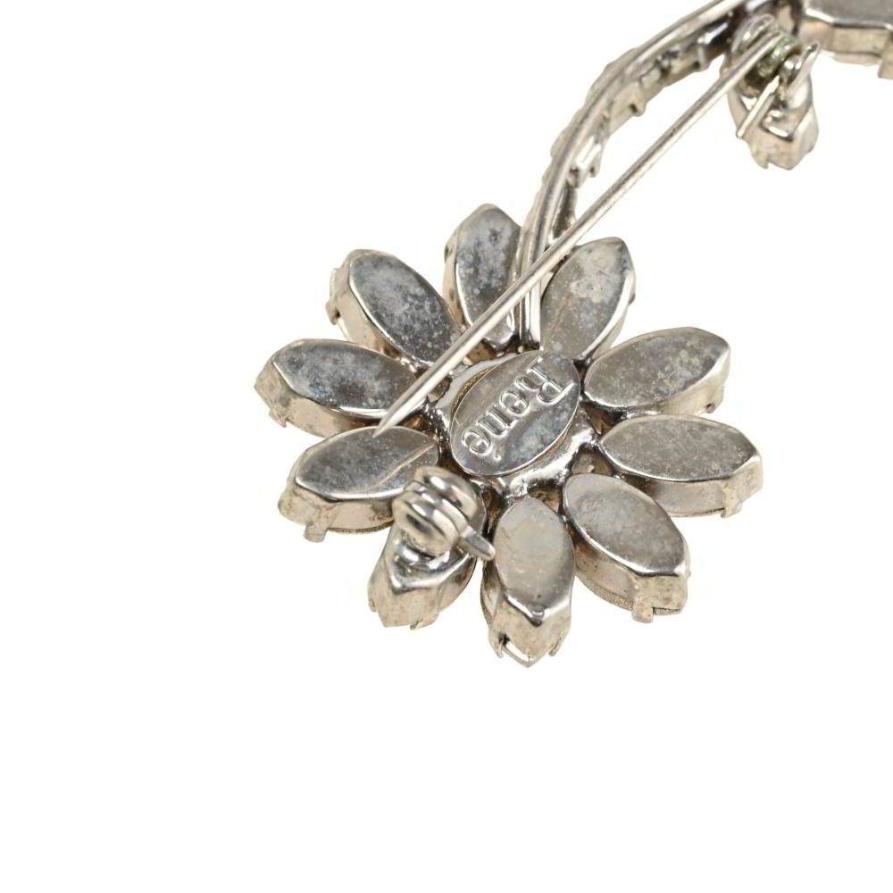 René フラワーモチーフブローチ Rene フラワー モチーフ ラインストーン ブローチ - メルカリ