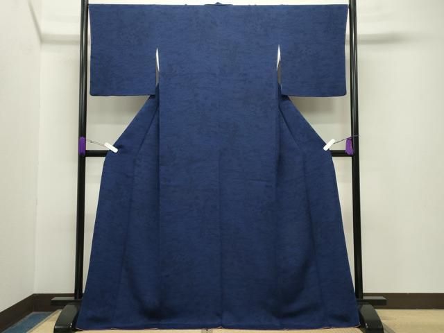 平和屋着物○上質な小紋 藍 型染め 籬草花文 鬼しぼ縮緬 ロング丈 正絹