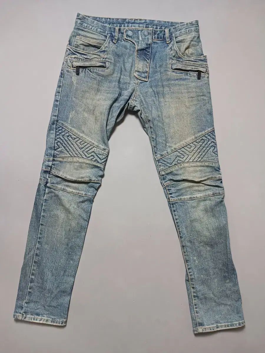 BALMAIN PARIS バイカーデニム　32 32 BALMAIN バルマン ヴィンテージ ウォッシュ バイカーデニム デニム