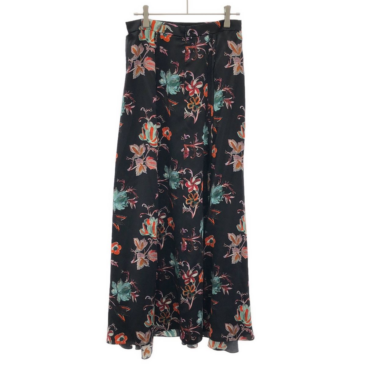 NINA RICCI ニナリッチ SAMPLE フラワーサテンスカート ブラック