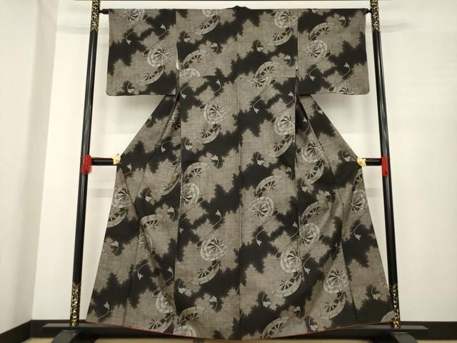 平和屋着物 本場大島紬 カタス9マルキ 総絣 片輪車文 正絹 ck