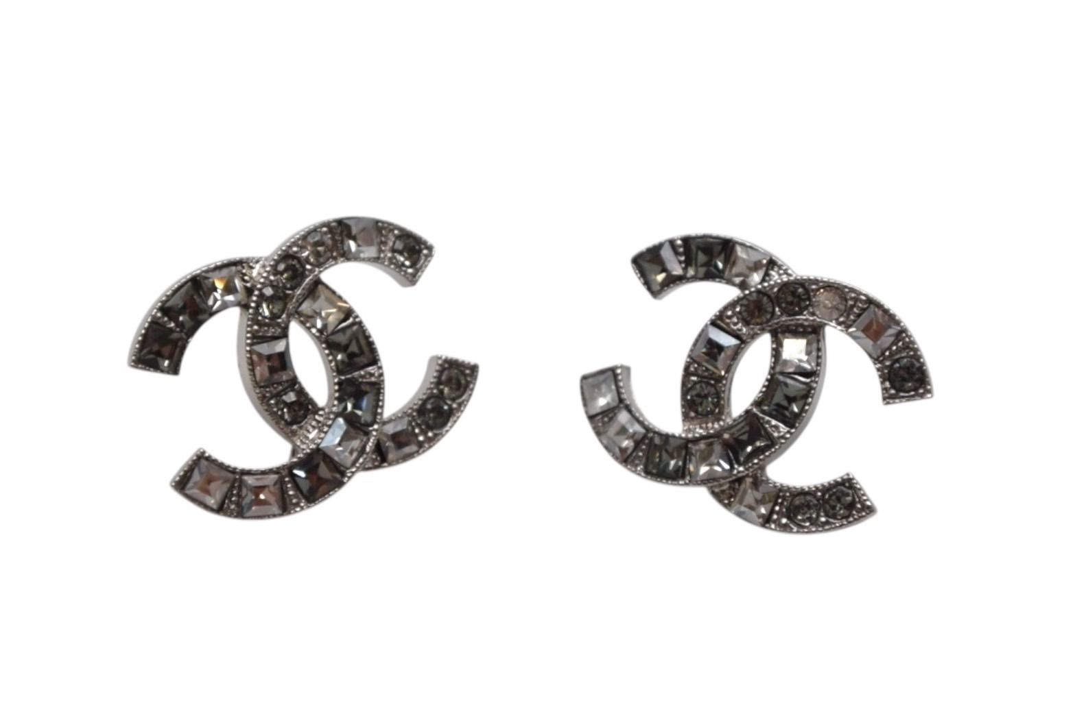 CHANEL シャネル ココマーク ピアス 重量約3.2 g 15 P刻印 メタル ラインストーン シルバー クリア 両耳用 4 b 001983