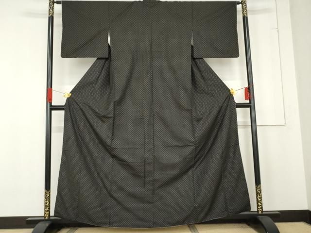 平和屋着物 本場大島紬 経緯絣 黒地 正絹 cs