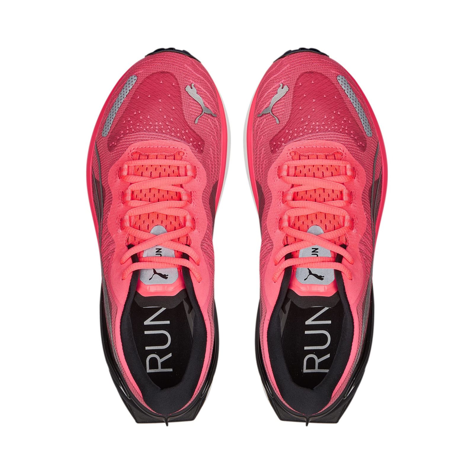 ブラック メタリック