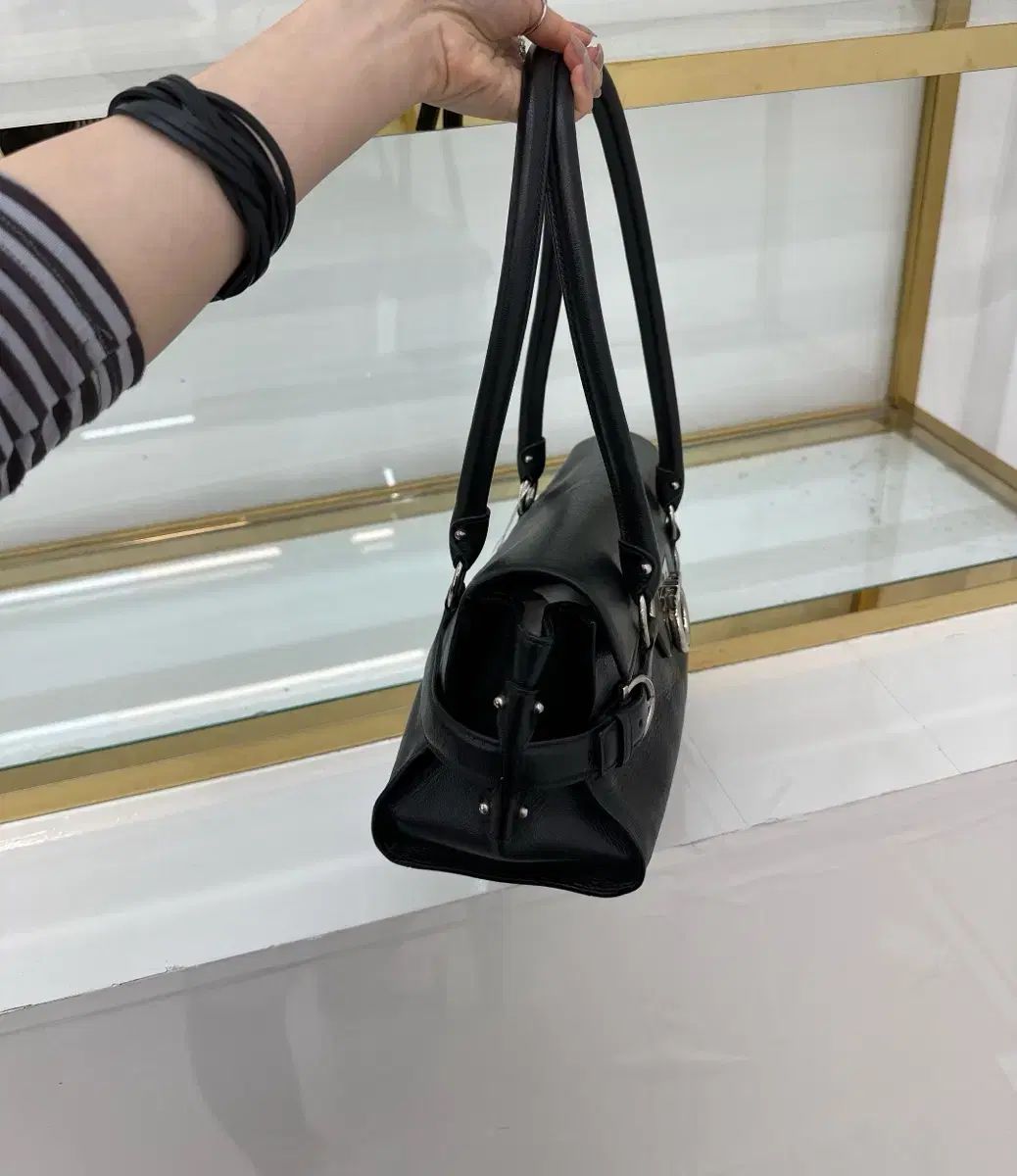 フェラガモ ガンチーニ ショルダーバッグ