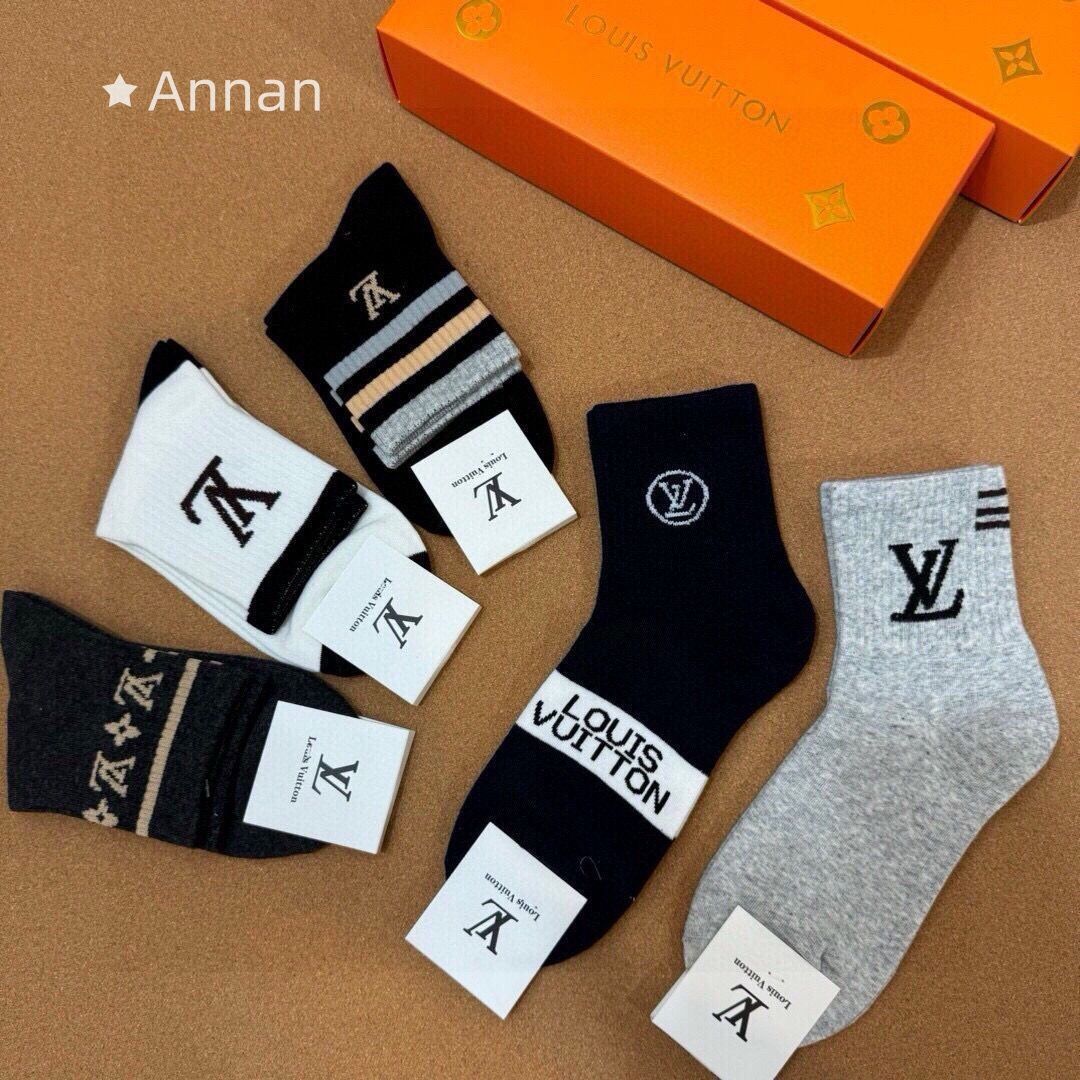 ルイヴィトン　メンズ　靴下 ルイヴィトン ソックス 靴下 メンズ 黒 LV ビジネスソックス 無地 素色
