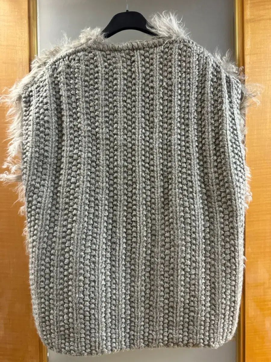 アップタウンガール Playground シープスキン ベスト