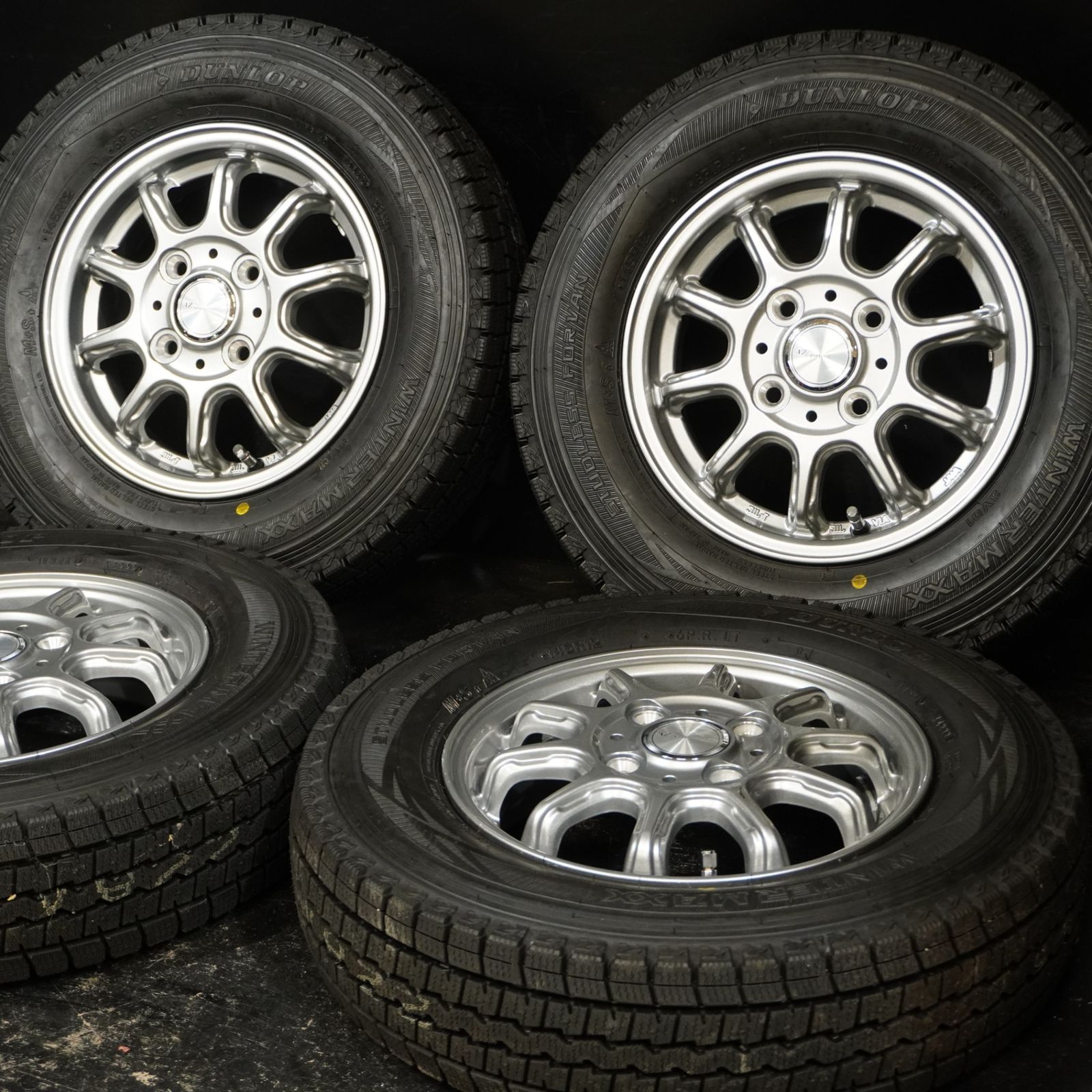 22年製 バリ山 ダンロップ WINTER MAXX SV 01 AZ SPORT 145 80 R 12 78 N 3 5 J 45 100 4 H 4本 スタッドレス 軽トラ 軽バン