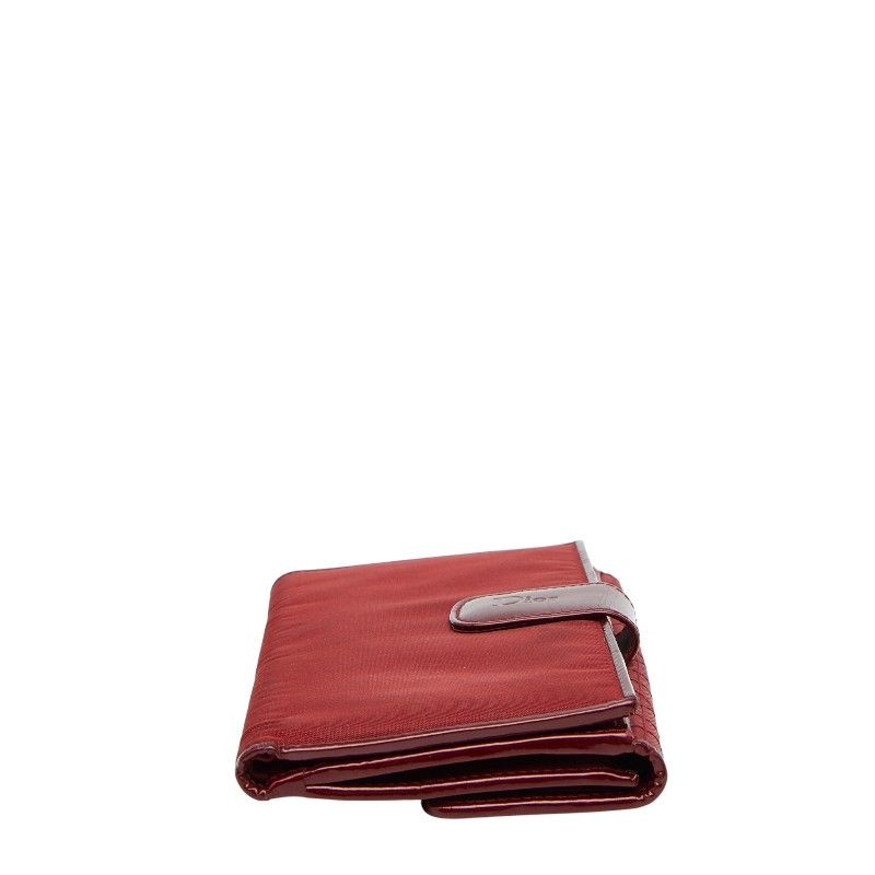 レッド ナイロン