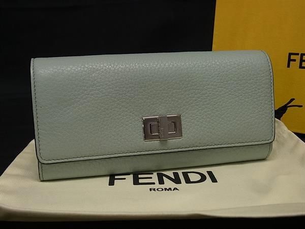 FENDI フェンディ 財布 セレリア ピーカブー 8M0427 ライトグリーン