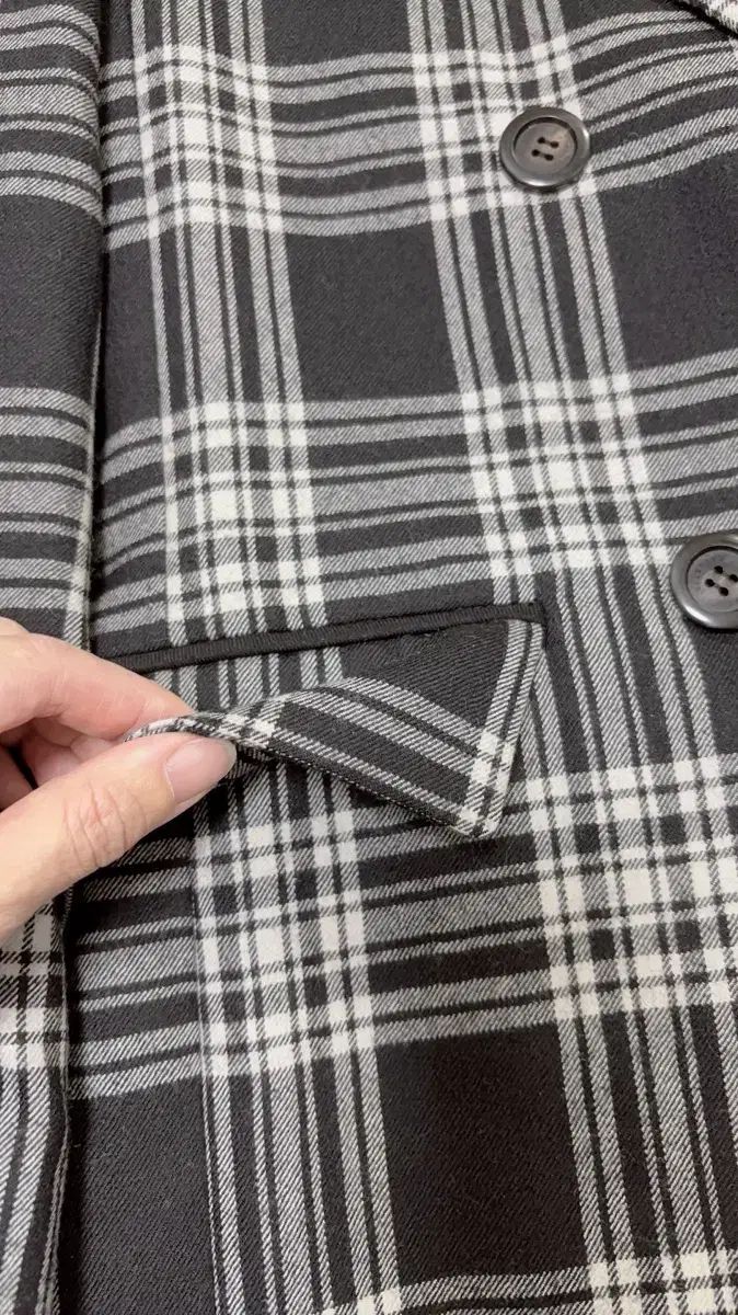 ラッキーシュエトゥ ブラック