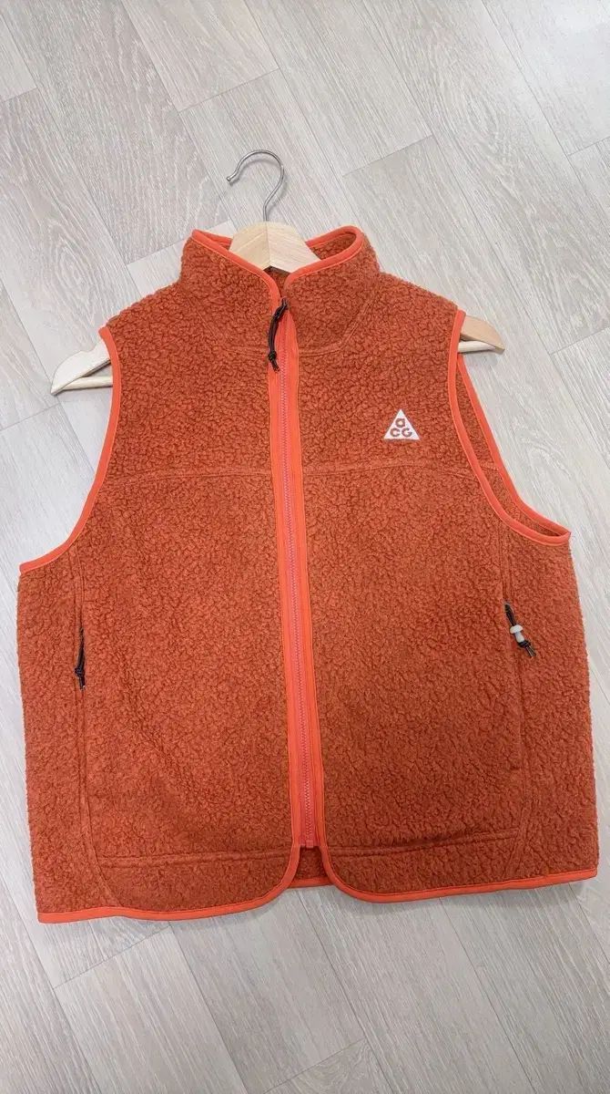 ナイキ ACG フリース オレンジ ベスト L ウィメンズ
