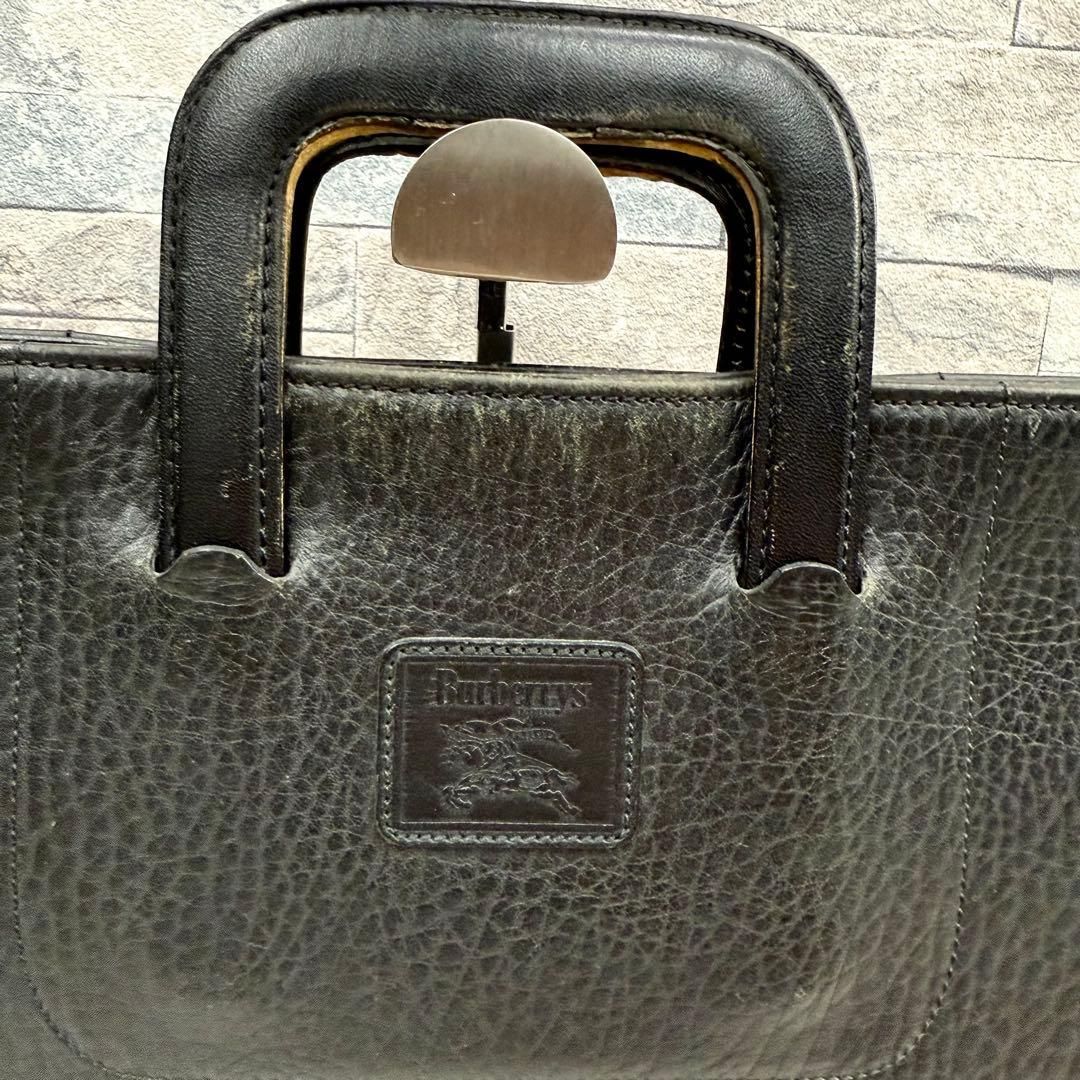 Burberrys ブラックレザー ビジネスバッグ　ブリーフケース　ビンテージ Burberrys バーバリーズ ロゴレザービジネスバッグ シボ革ブリーフ
