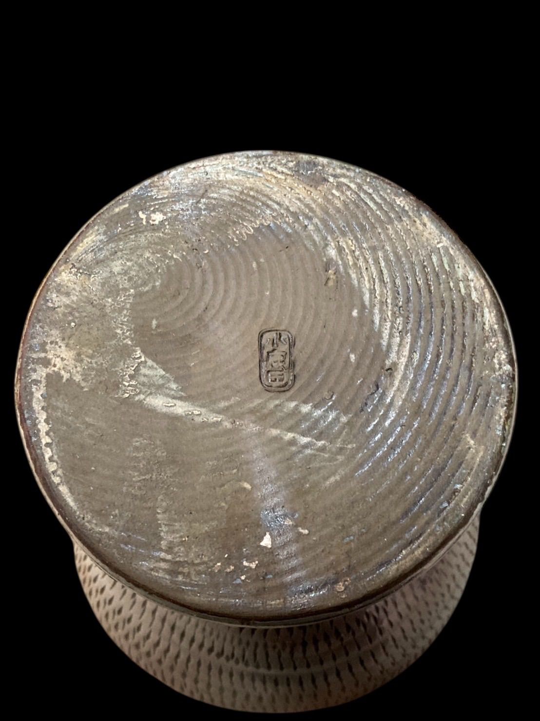 ヴィンテージ民藝 飛び鉋かんな模様の手仕事が芸術的な小鹿田焼の花瓶