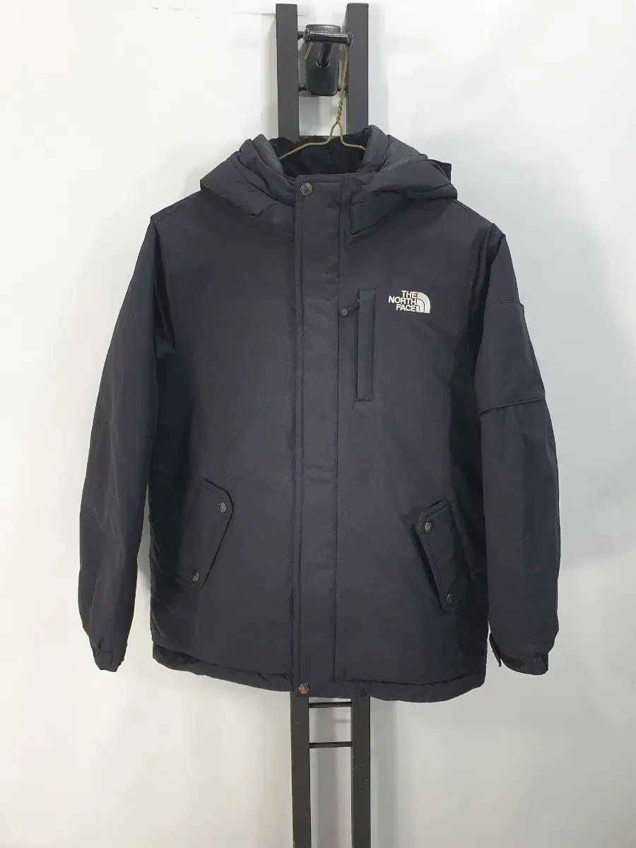 THE NORTH FACE ザノースフェイス キッズ ダウン ジャケット ブラック 140
