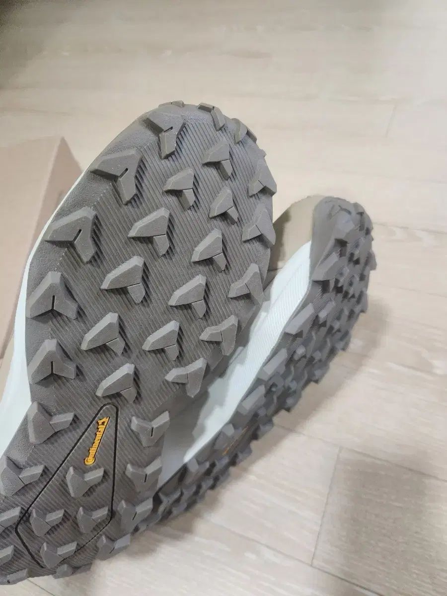  adidas ONEター スリップシューズ その他 ブーツ 革靴