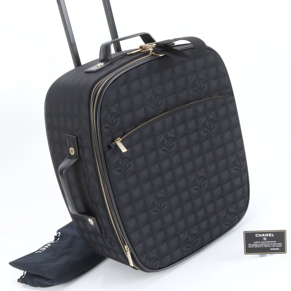 美品 シャネル ギャランティ/シリアルシール付 ニュー トラベル ライン