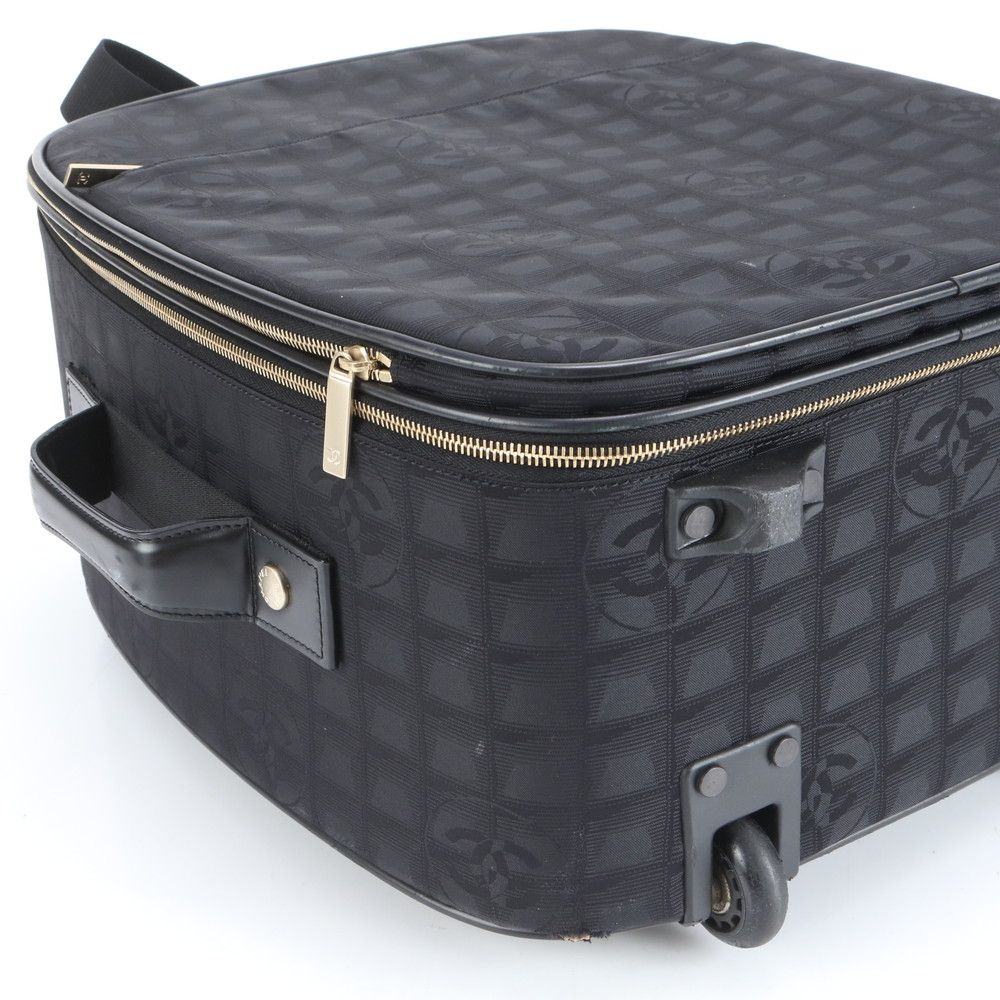 美品 シャネル ギャランティ/シリアルシール付 ニュー トラベル ライン