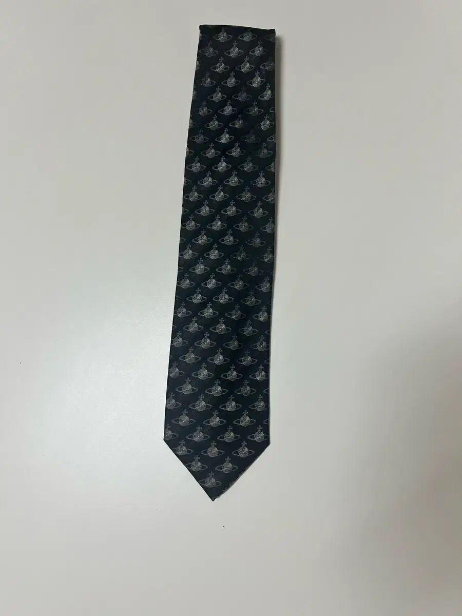 Vivienne Westwood ヴィヴィアン ウエストウッド ブラック オルビー ネック タイ イタリア メイド