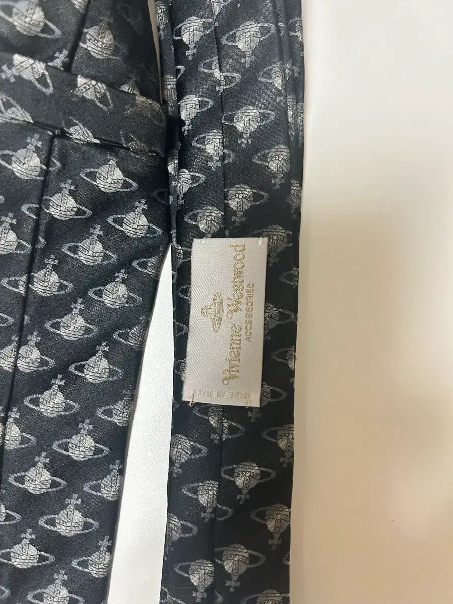  Vivienne Westwood ヴィヴィアン ウエストウッド ブラック オルビー ネック タイ イタリア メイド ネクタイ 小物