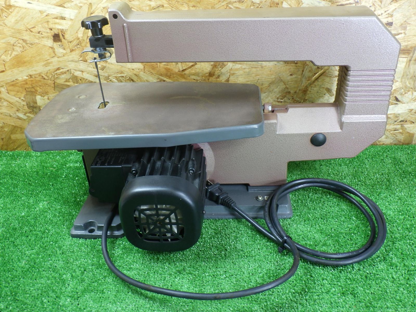 ナカトミ産業 糸のこ盤 SS-300 コード式 木材 切断 DIY 電動工具 ホームツール HOMETOOL 糸鋸盤 品