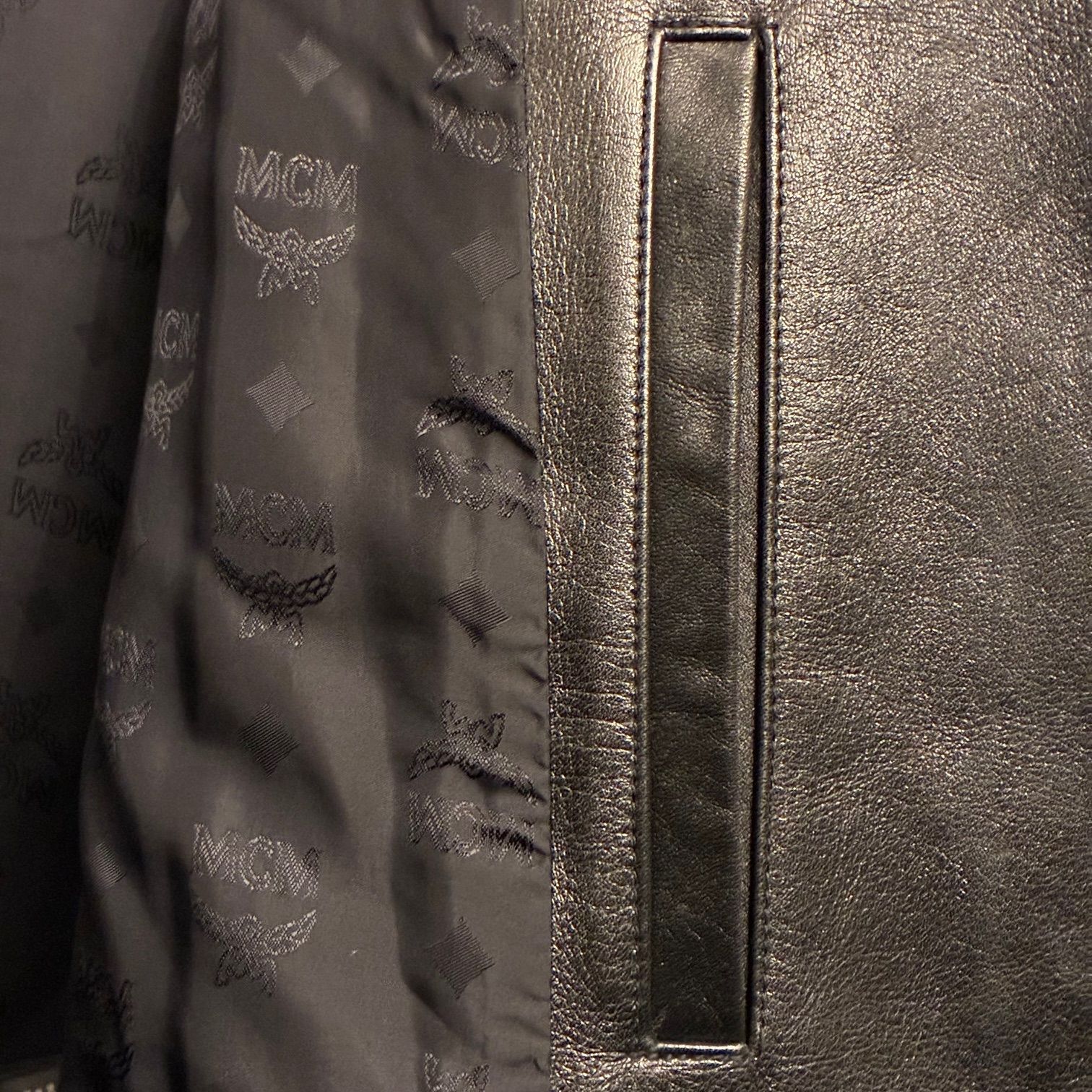 激レア MADE IN JAPAN製 MCM by PHENOMENON カルガンラムファー 