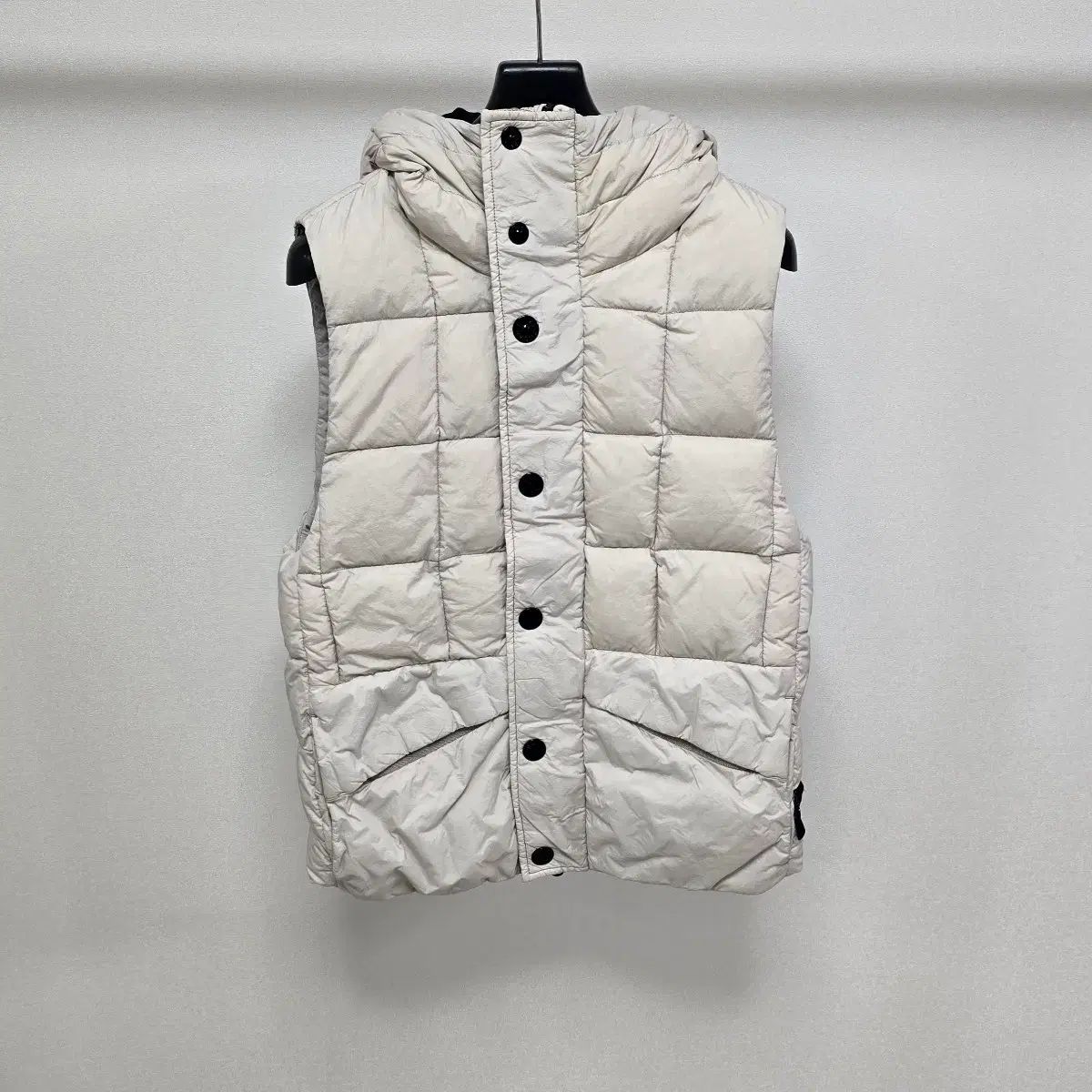 STONE ISLAND ストーンアイランド ベスト ダウン sサイズ 90 95 出品 