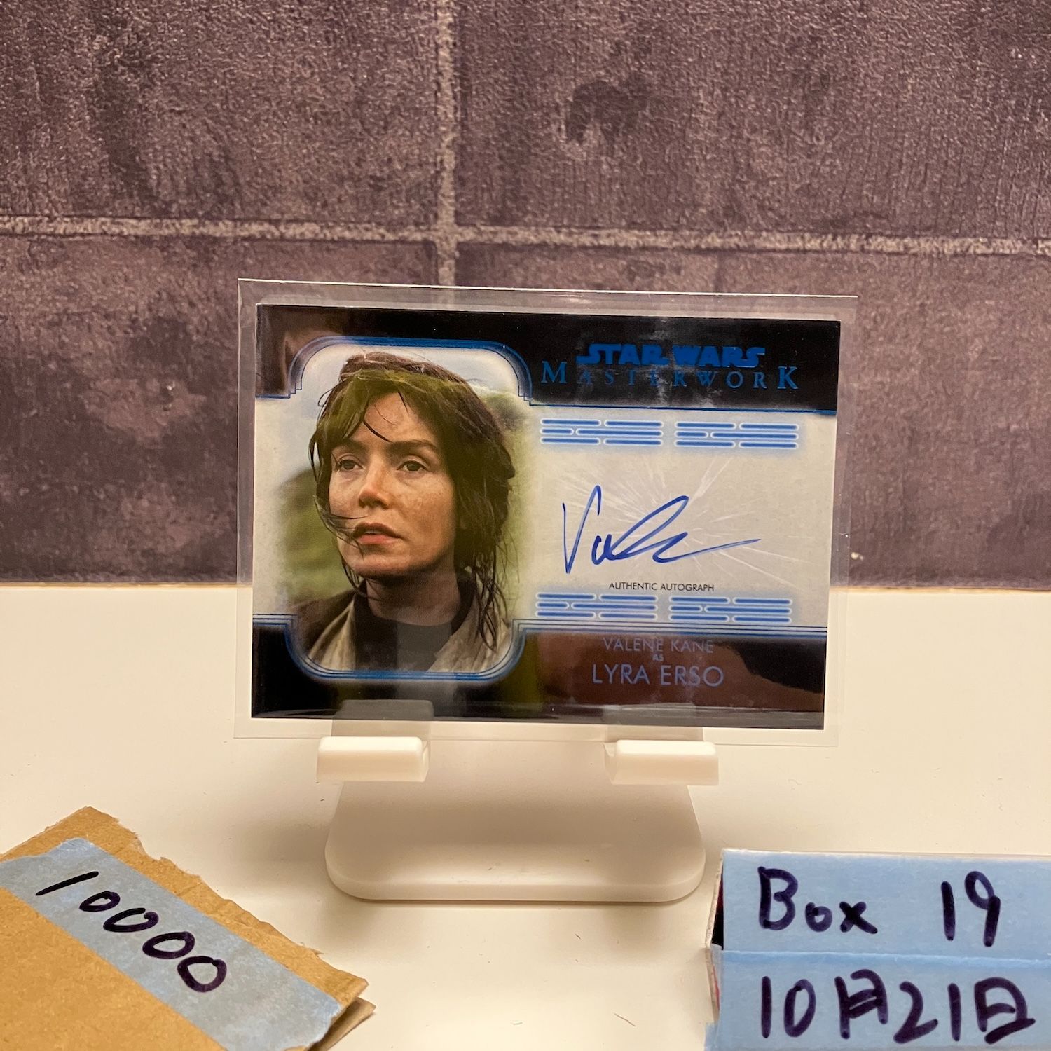 2018 Topps Valene Kane as Lyra Erso 32 99 直筆サインカード Star Wars Masterwork カード