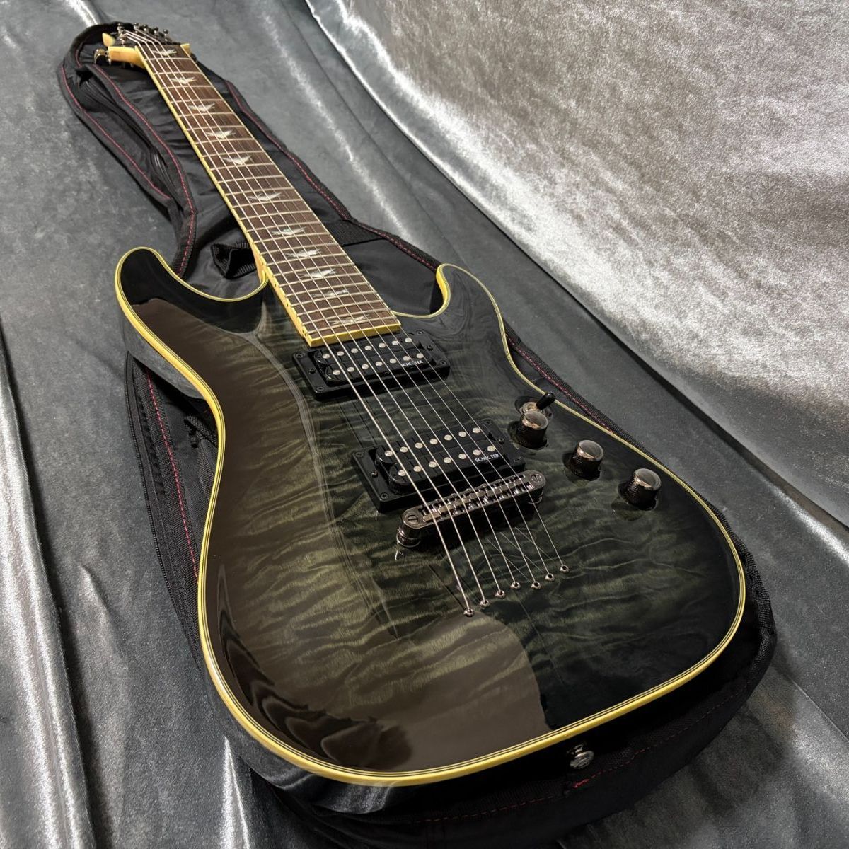 美品 Schecter OMEN 7 Extreme 7弦モデル コイルタップ付 ☆極上美品 Schecter OMEN 7 Extreme 7弦ギター コイルタップ付き