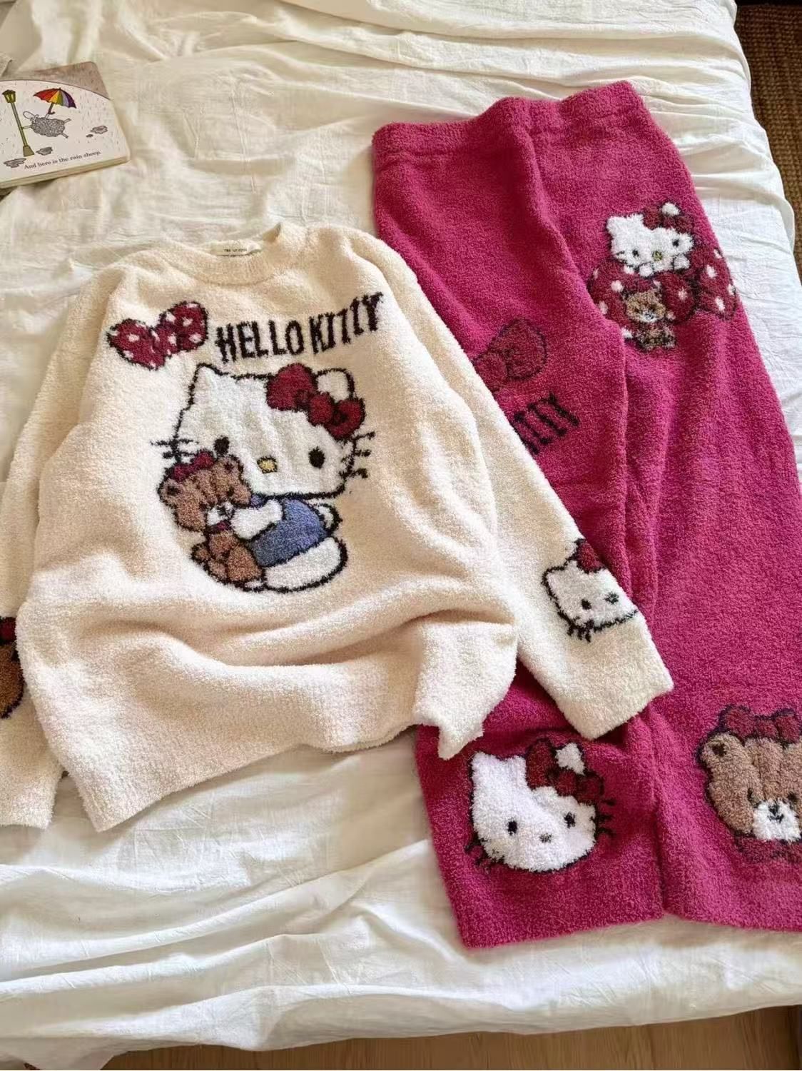 ハローキティ 蝴蝶结 半边绒 もこもこ ルームウェア 上下セット 秋冬 保温 加绒 厚手 フリーサイズ