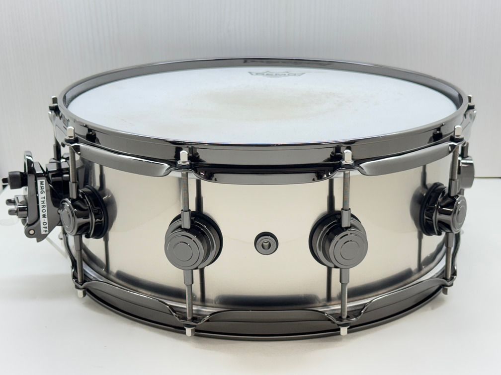 DW Collector s Series 14 x 5 チタニウム ソフトケース付