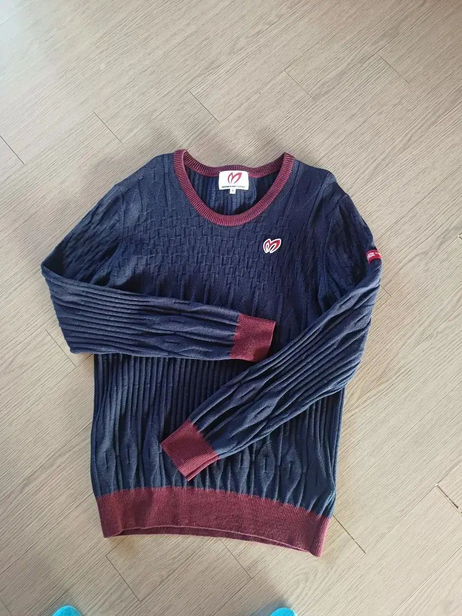 マスターバニーエディション ネイビー ニット 4 ウール90 カシミア10