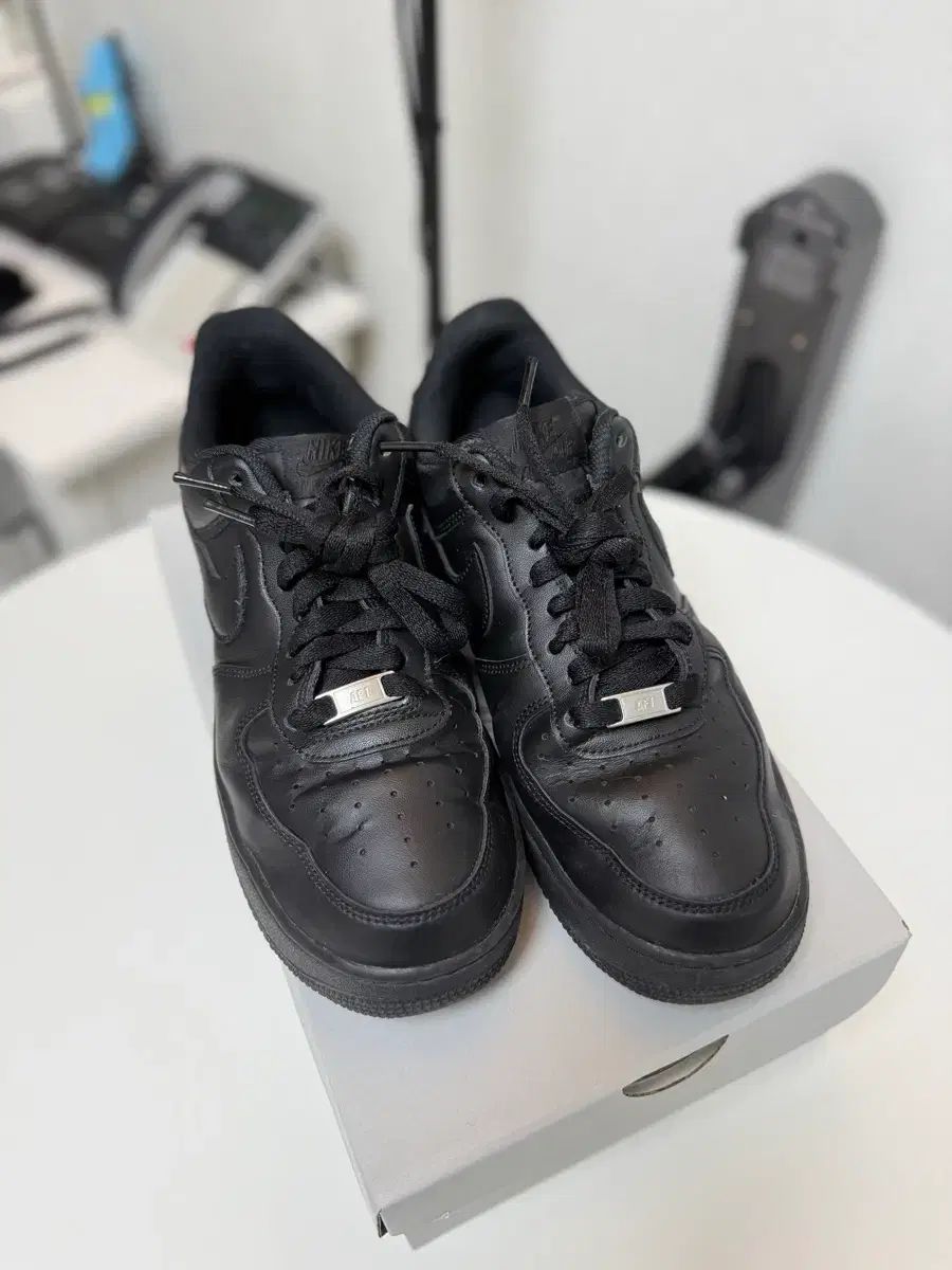 卸売 ナイキ エアフォース オールブラック ナイキ エアフォース1