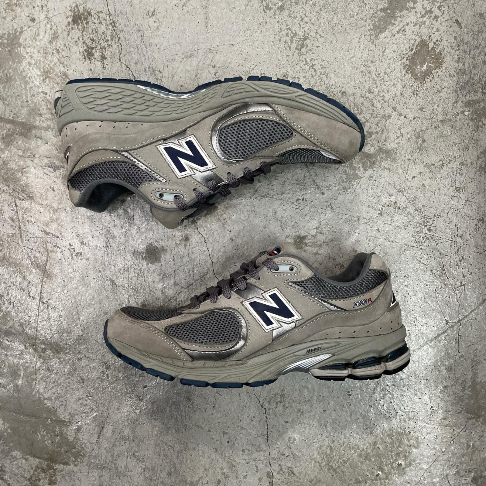 参考上代19800円 NEW BALANCE 2002R スニーカー ニューバランス グレー
