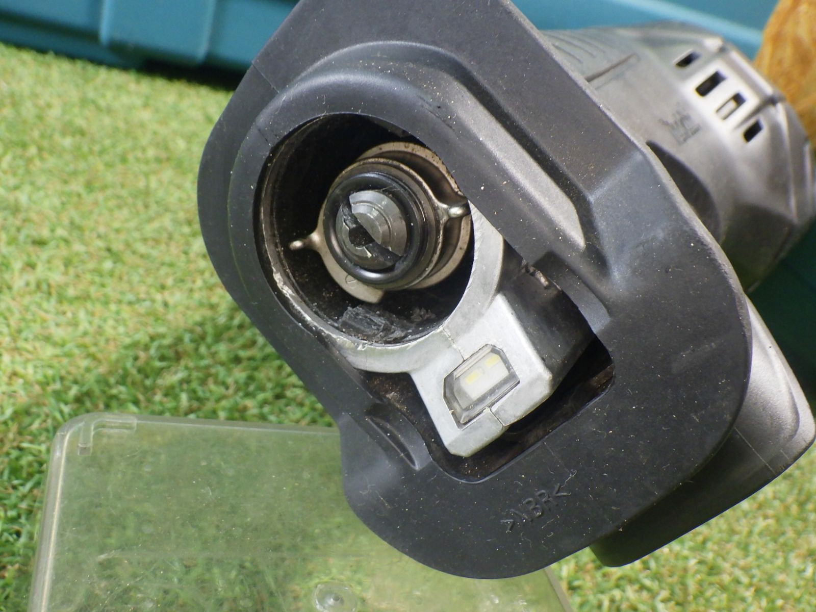 マキタ レシプロソー充電式36 V 40 Vmax 2.5 Ahバッテリ 充電器 ケース付 フルセット品 品