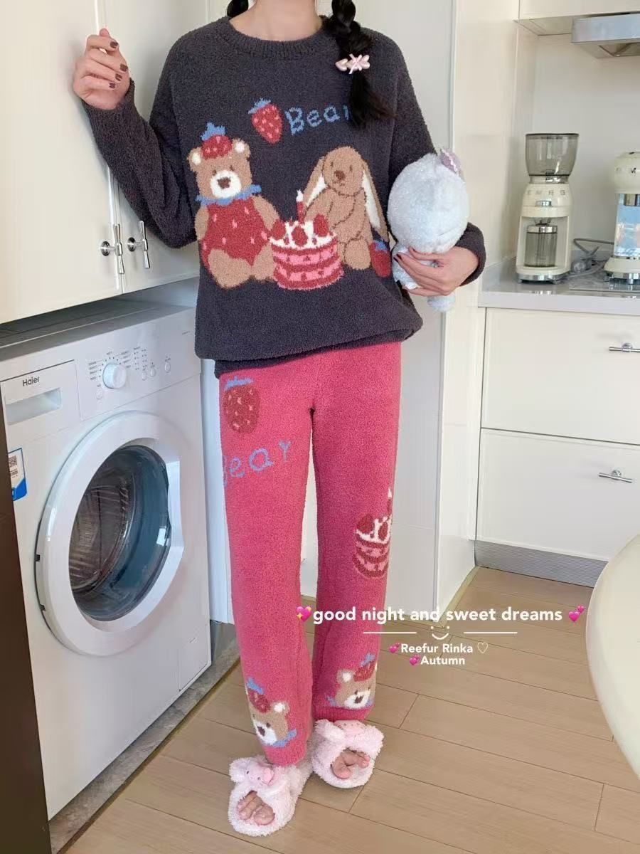 ブラック ケーキ柄 くま＆うさぎ もこもこ 半边绒 ルームウェア 上下セット 秋冬 保温 外着OK フリーサイズ