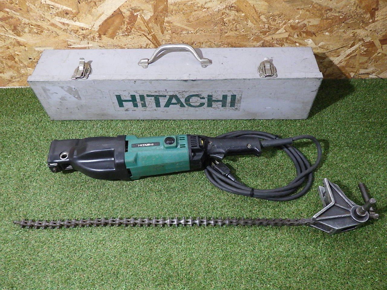 日立 HITACHI セーバソー CR 17 Y ケース付き 電動工具 切断機 電動のこぎり 品