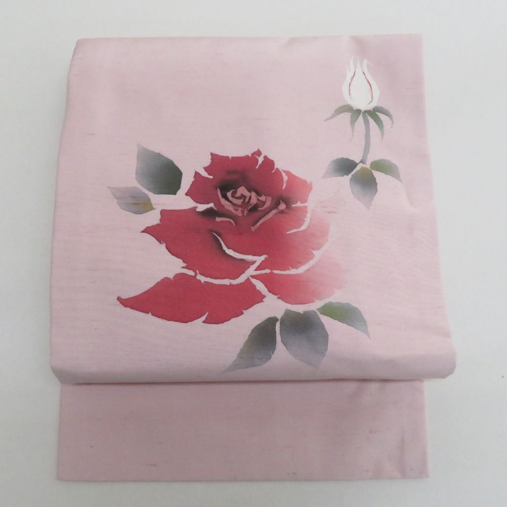 名古屋帯 紬 染め模様 ピンク色ｘ緑色 薔薇文様 落款入り 正絹 お太鼓柄 カジュアル 仕立て上がり 着物帯 長さ370 cm
