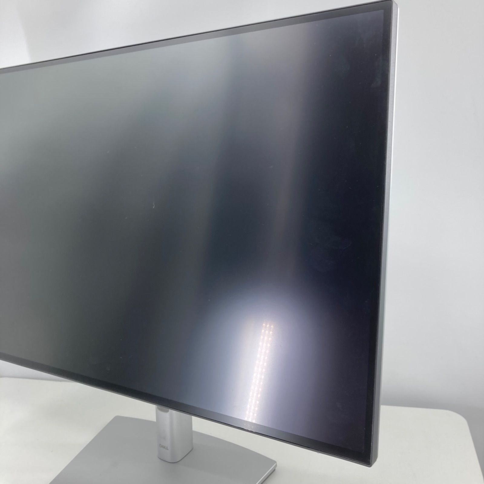DELL U2723QE 27インチ 液晶モニター 4K IPS USB C Thunderbolt 目立っ 