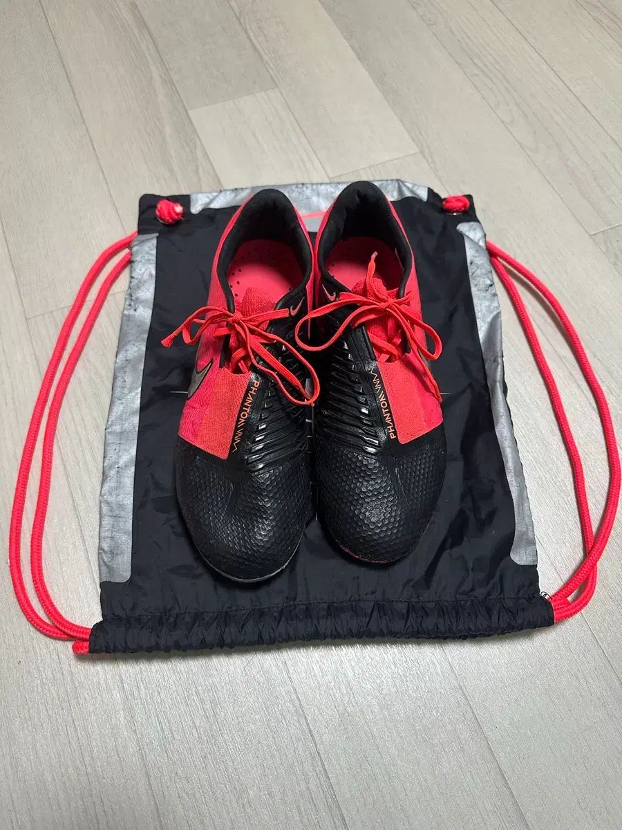 ナイキ ファントム ヴェノム エリート HG 275