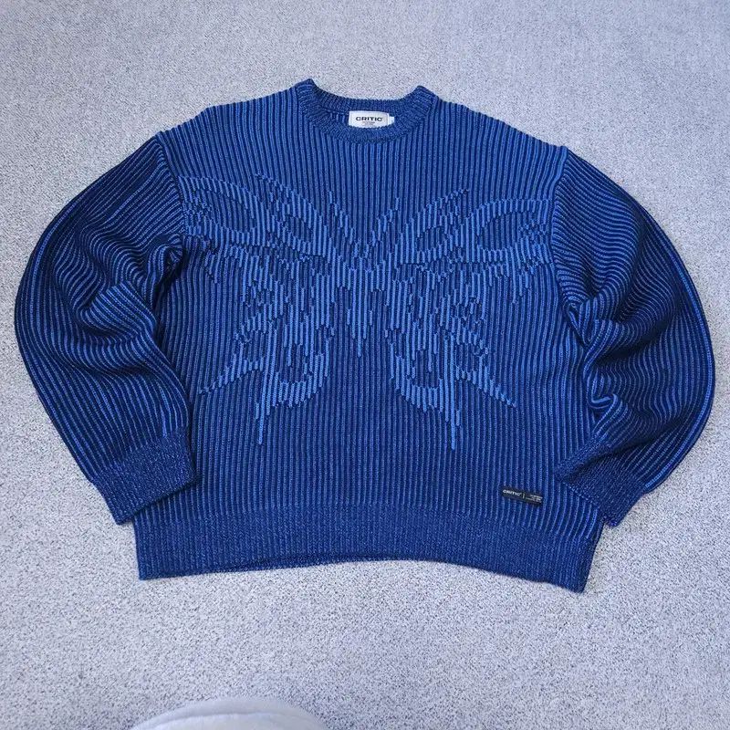 LARGE CRITIC バタフライ ニット